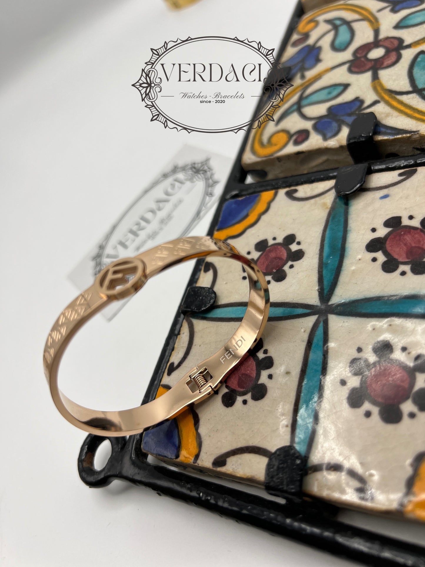 Bracelet de Luxe Pour Femme / F300469