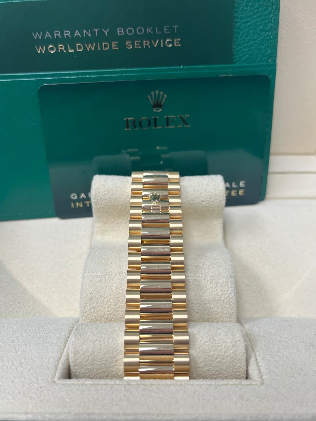 Rolex Day-Date 40 Yellow Gold Green Roman Dial 228238