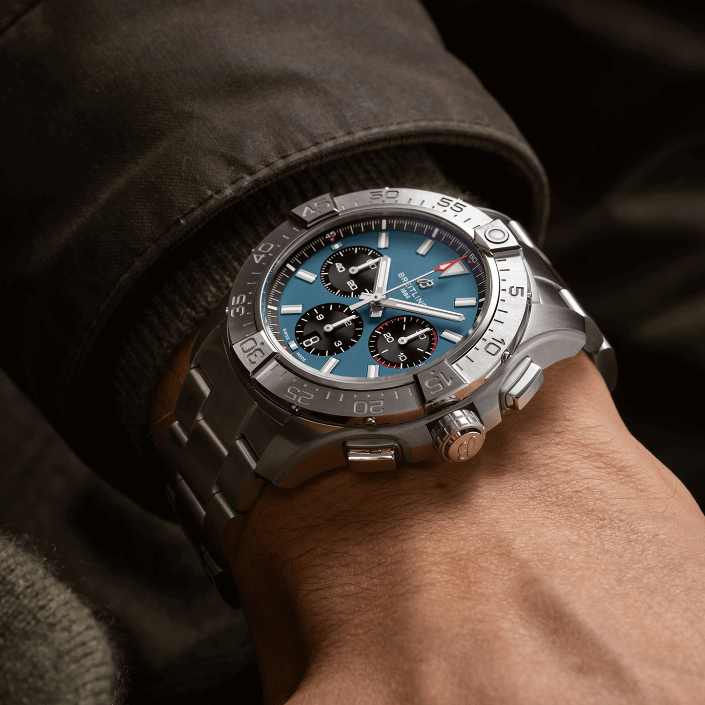 Montre Breitling Avenger B01 Chronograph cadran bleu