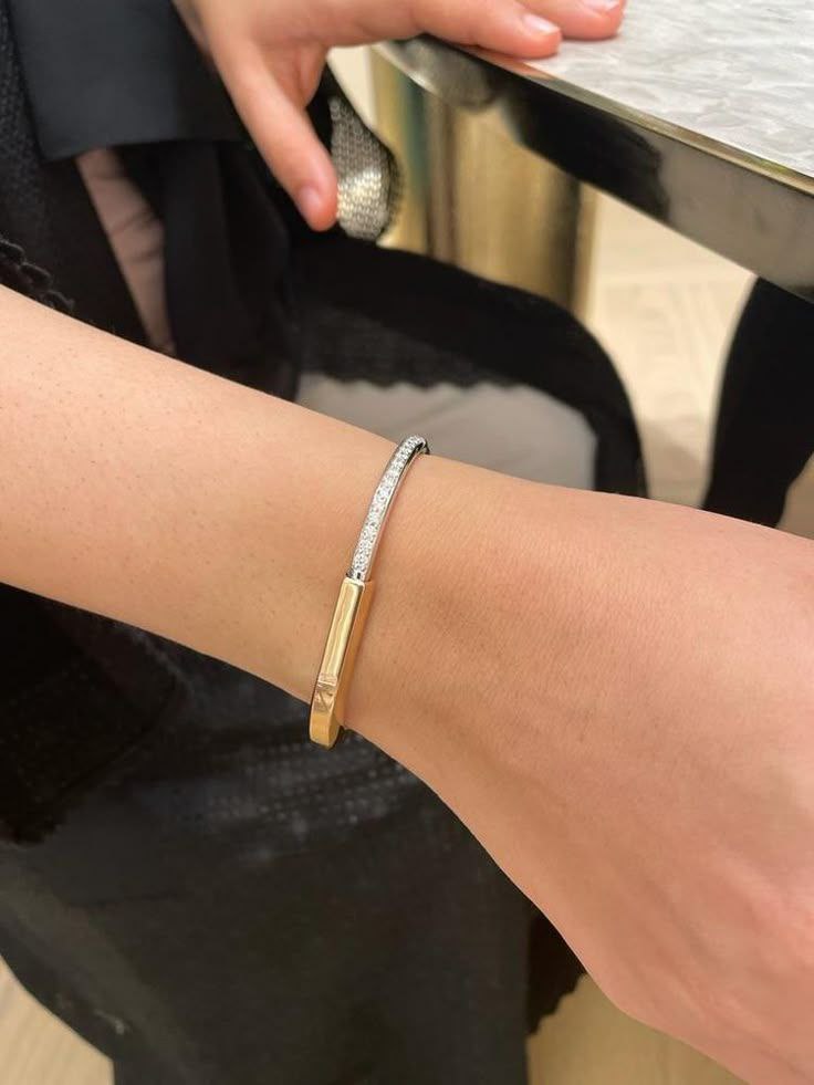 Bracelet de Luxe Pour Femme / F300680