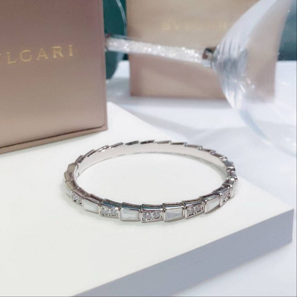 Bracelet de Luxe Pour Femme / F300710
