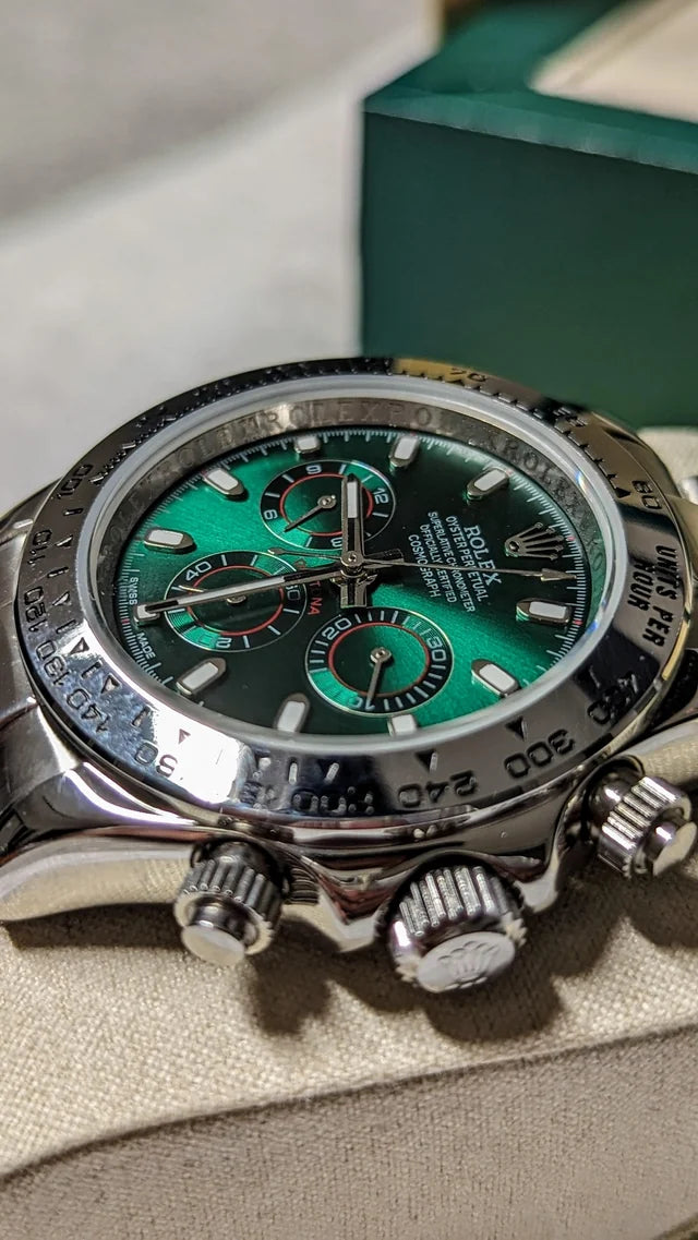 ROLEX DAYTONA GREEN DIAL SILVER