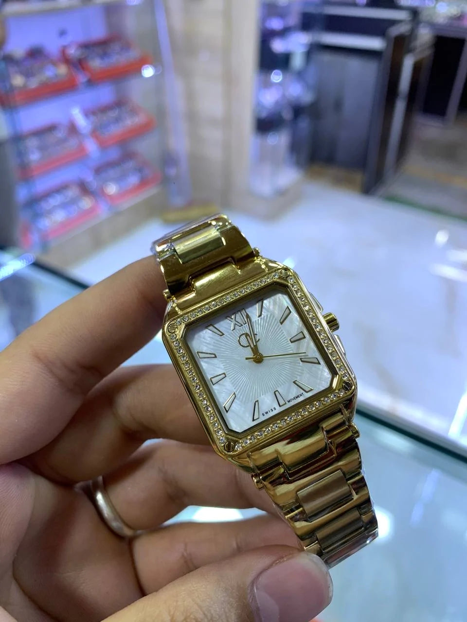 ساعة نسائية فاخرة FH30021