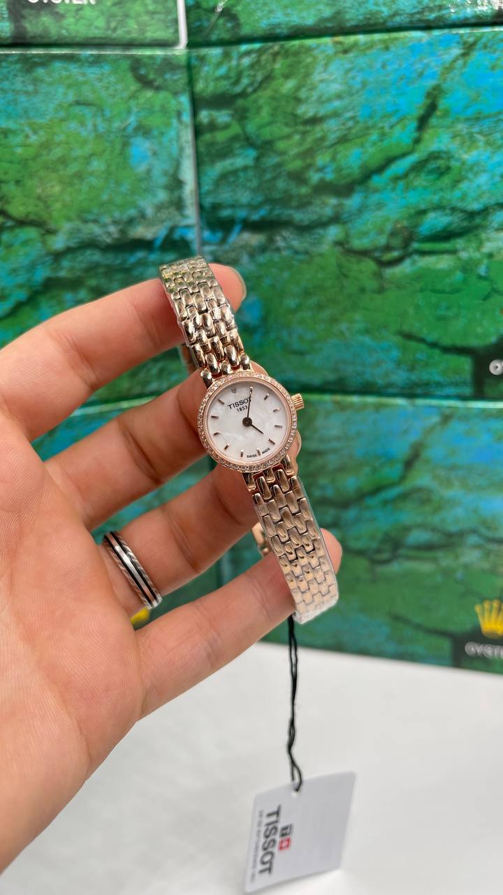 ساعة تيسو لافلي برونزية للنساء