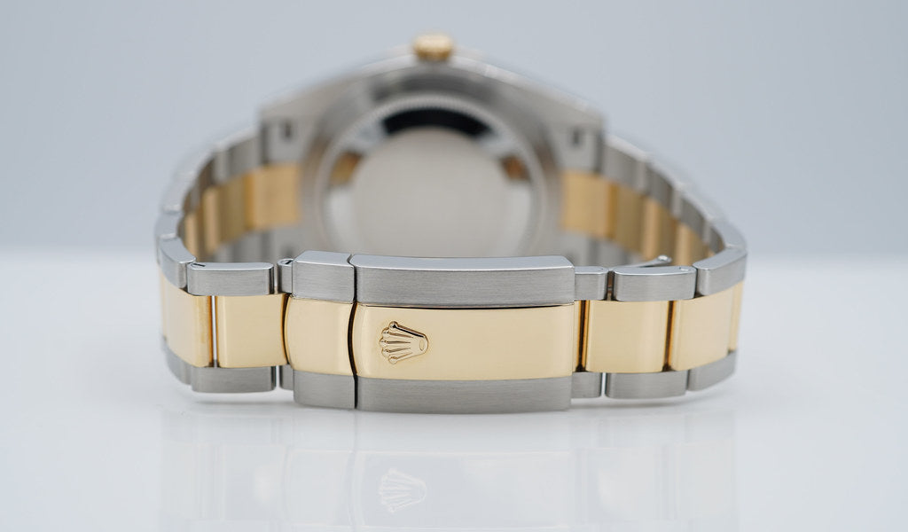 Rolex Datejust 126333 Stainless Steel - Gold Champagne Dial