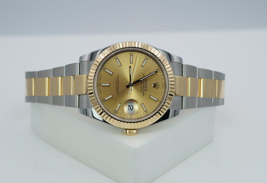 Rolex Datejust 126333 Stainless Steel - Gold Champagne Dial