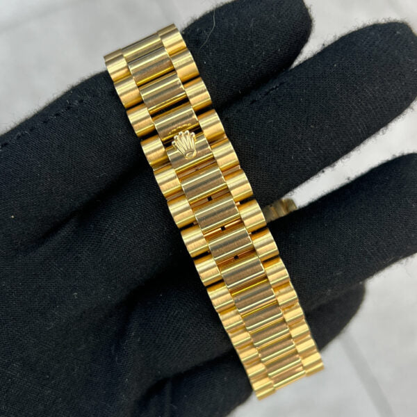 ROLEX DAY-DATE 36 BLACK DIAL