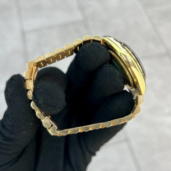 ROLEX DAY-DATE 36 BLACK DIAL