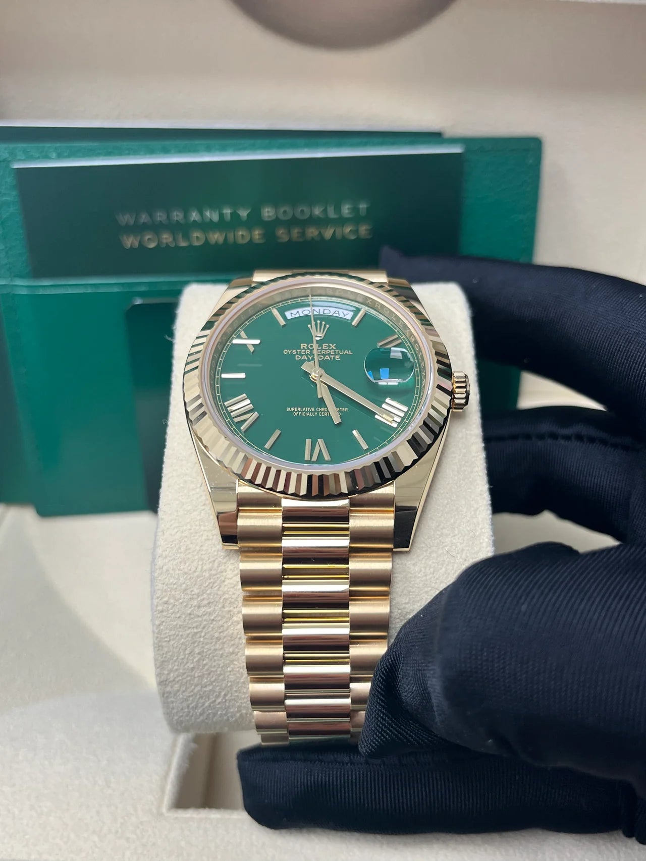 Rolex Day-Date 40 Yellow Gold Green Roman Dial 228238