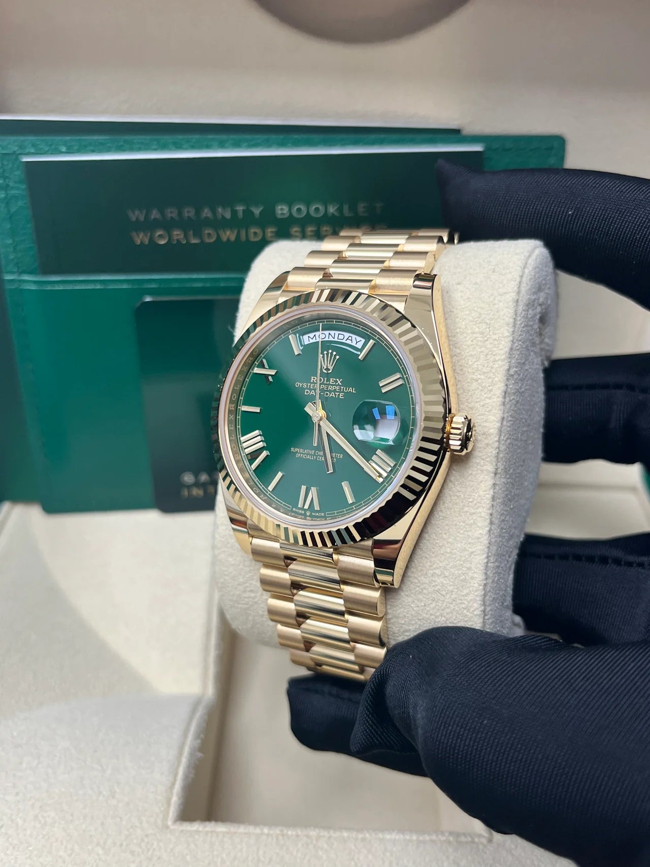 Rolex Day-Date 40 Yellow Gold Green Roman Dial 228238