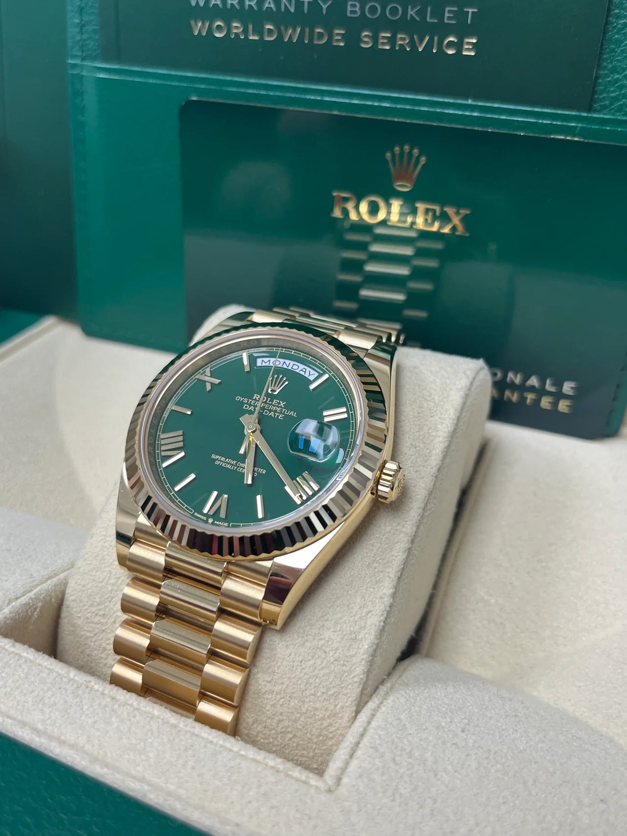 Rolex Day-Date 40 Yellow Gold Green Roman Dial 228238