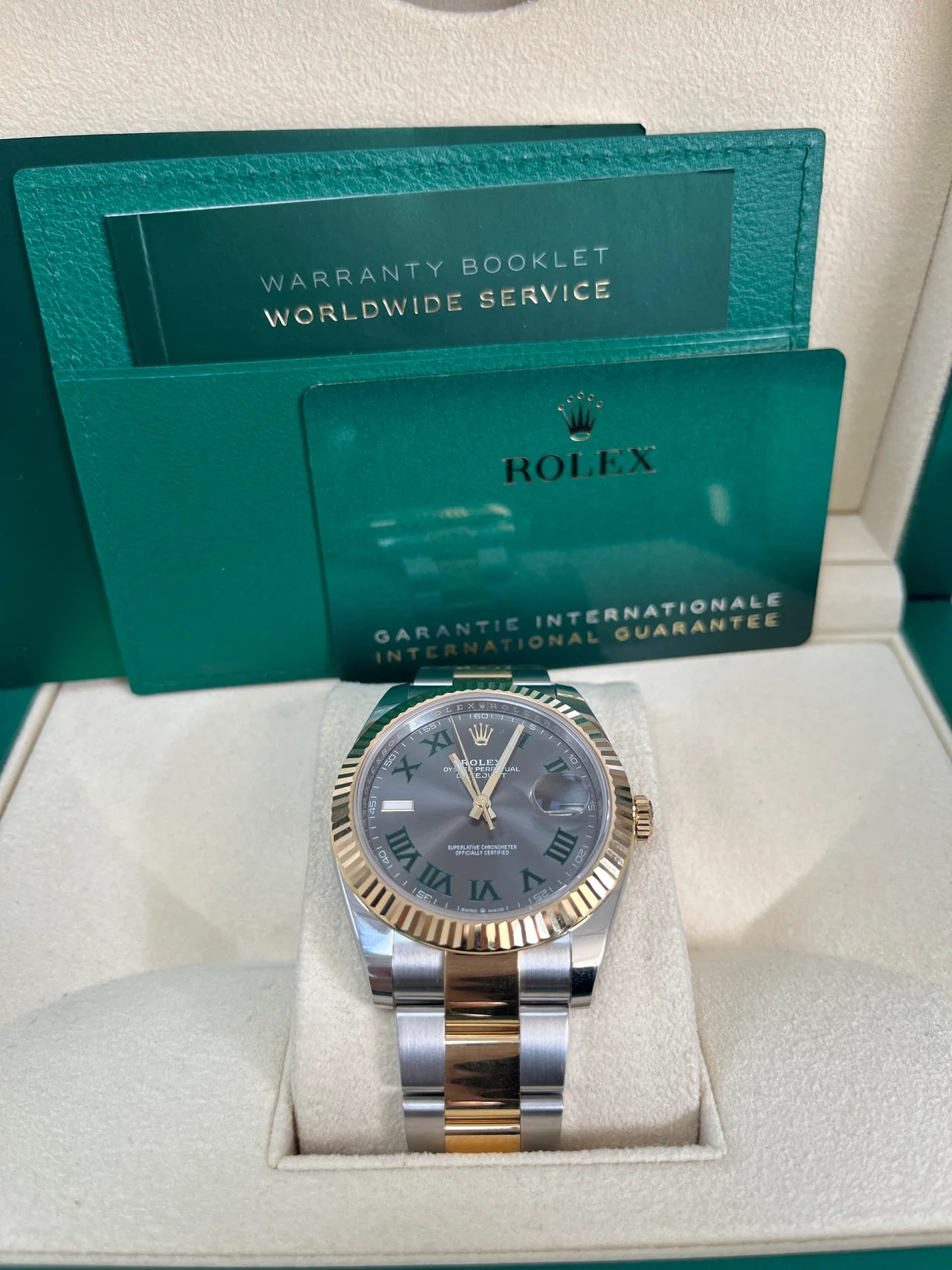 ROLEX Datejust 41mm Wimbledon Two Tone Gold/Silver Oyster