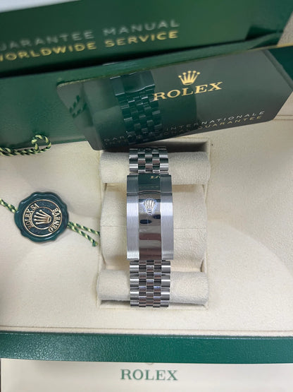 Rolex Sky-Dweller Mint Green Jubilee Bracelet 336934