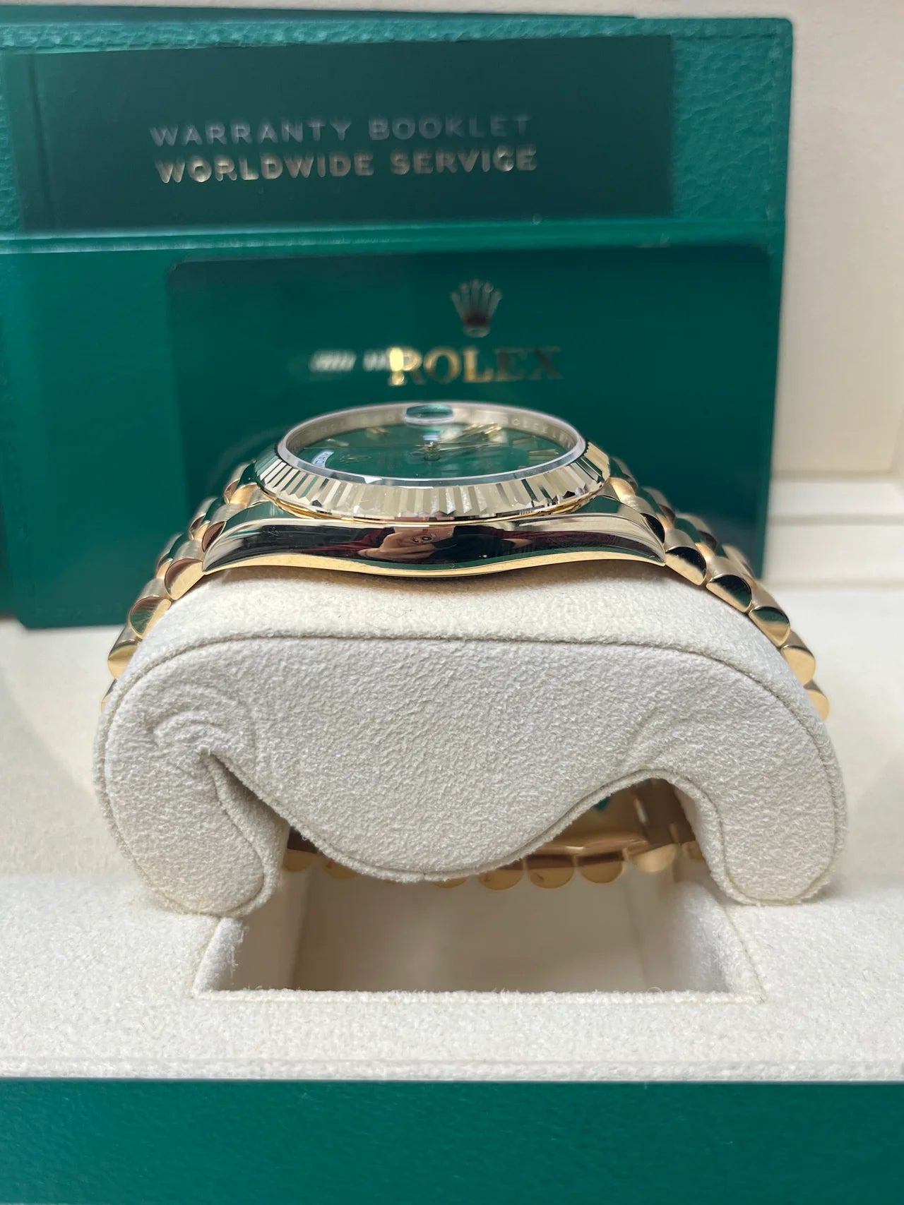 Rolex Day-Date 40 Yellow Gold Green Roman Dial 228238