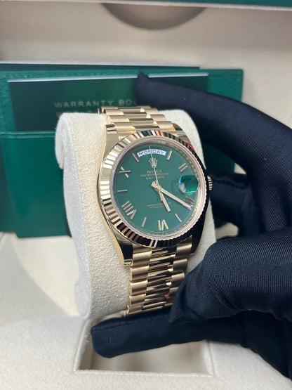 Rolex Day-Date 40 Yellow Gold Green Roman Dial 228238