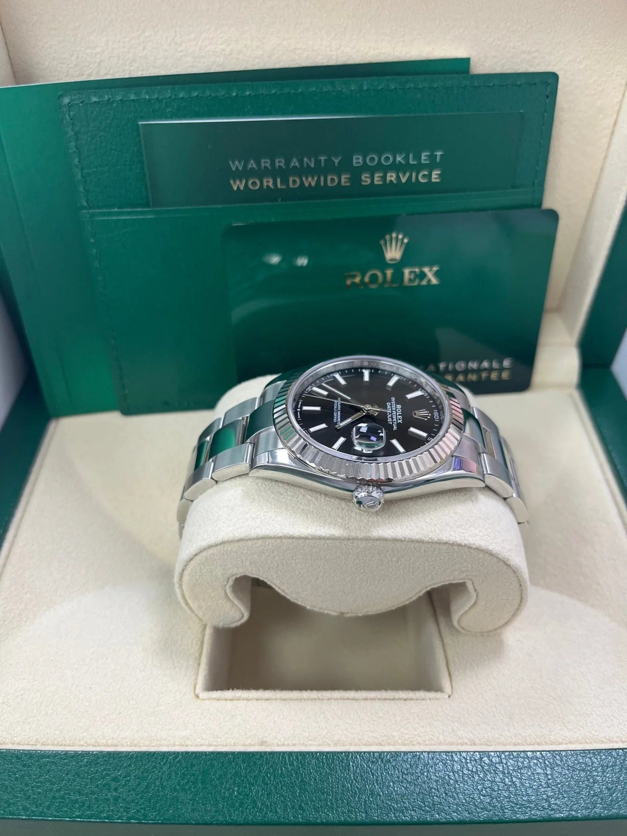 Rolex Datejust 41 Black dial Oyster