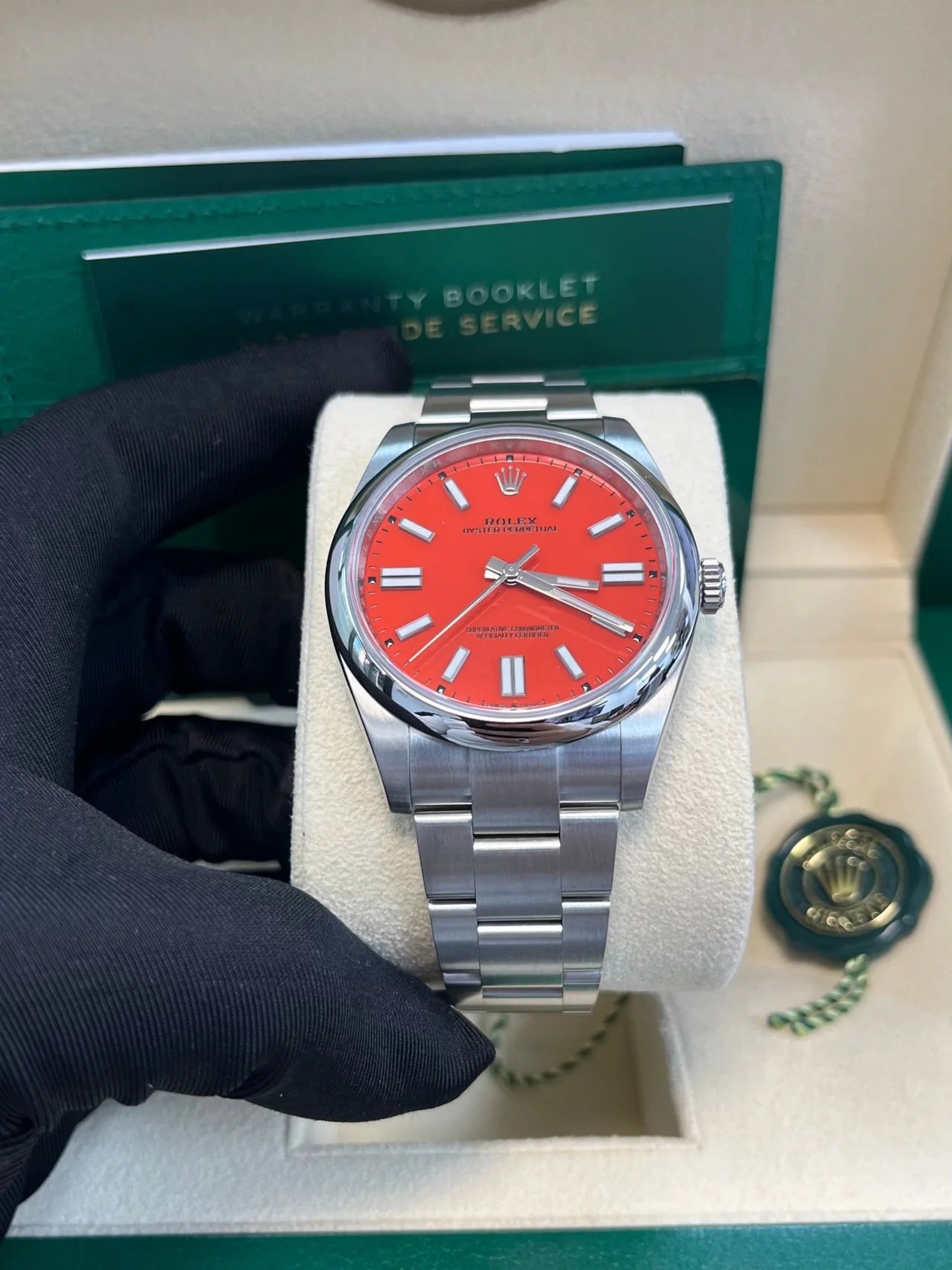 Rolex Oyster Perpetual Red Dial Oyster 124300